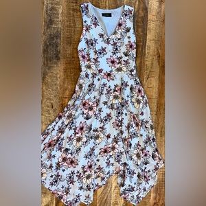Jessica Simpson Floral Print Side Zip Handkerchief Style Dress Size Small